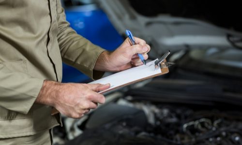 O que verificar antes de transportar um carro por transportadora