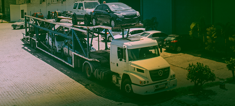 Principais vantagens do caminhão cegonha no transporte de veículos!