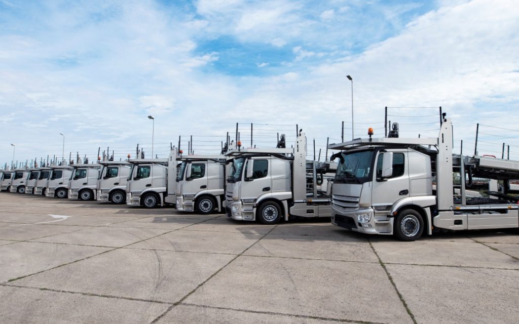 Transporte de caminhão: Guia completo sobre funcionamento e vantagens