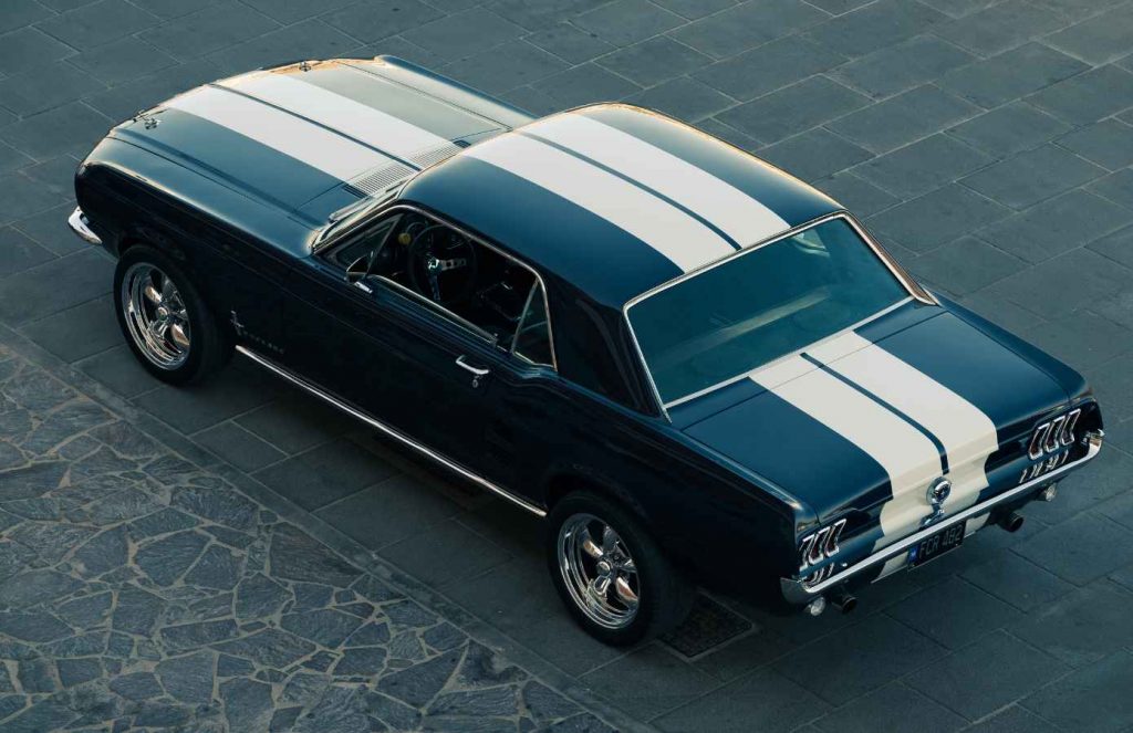 carros clássicos antigos